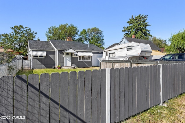 1523 Roosevelt Ave, Yakima, WA 98902 - view of front of house with a chimney and entry steps