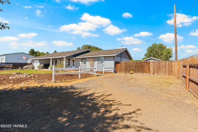 1620 Selah Loop Rd, Selah, WA 98942 - single story home with a fenced backyard