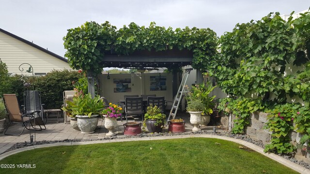 9307 Torrey Pines Ln, Yakima, WA 98908 - view of grassy yard with a patio area and a gazebo