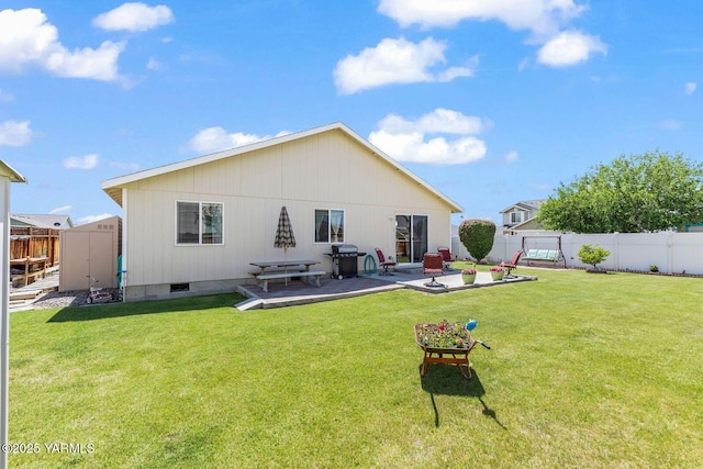 101 Darland Ave, Moxee, WA 98936 - back of house with a fenced backyard, a shed, and a patio