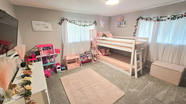 1391 Lancaster Rd, Selah, WA 98942 - bedroom with multiple windows and carpet floors