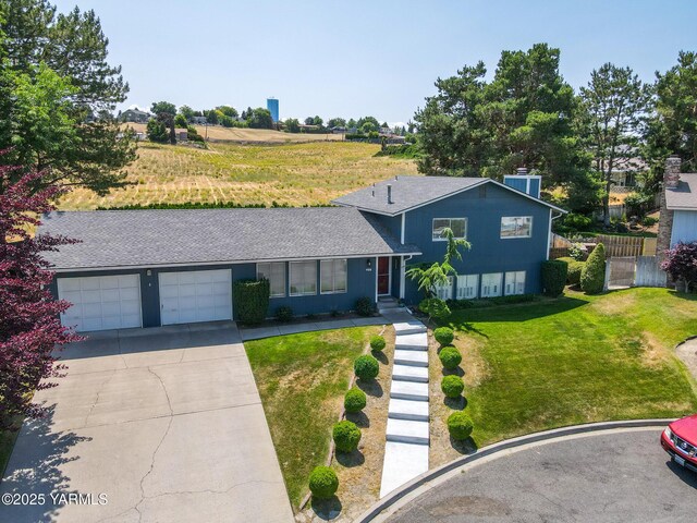 725 Rainbow Ln, Sunnyside, WA 98944 - photo 1