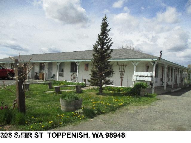 308 S Fir St, Toppenish, WA 98948 - photo 4