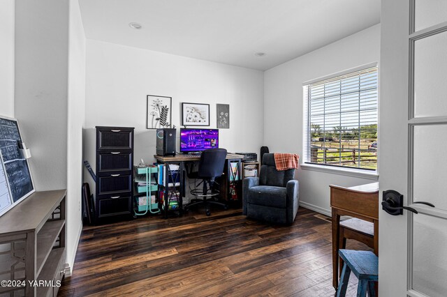 office space featuring dark wood-style floors and recessed lighting