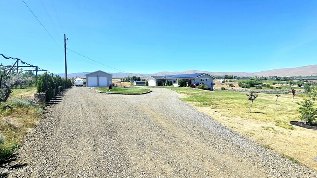 15911 Fisk Rd, Yakima, WA 98908 - view of dirt / gravel driveway with a mountain view