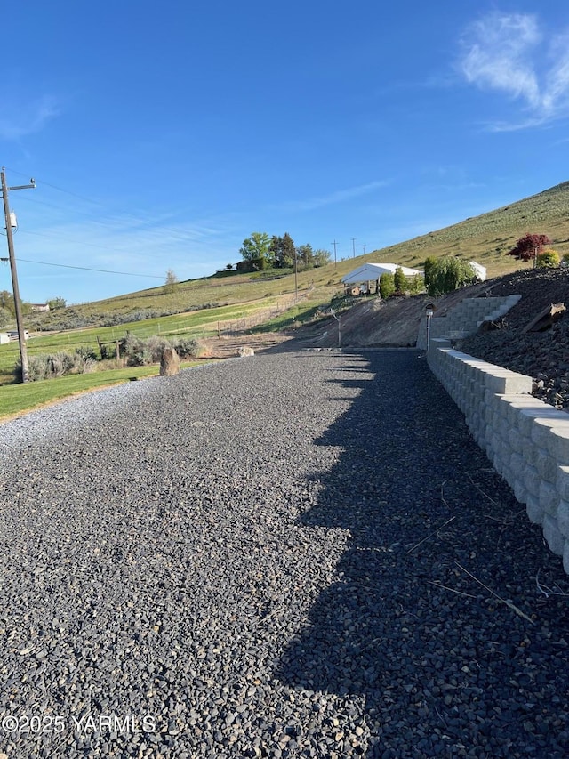 522 Adobe Way, Selah, WA 98942 - view of road