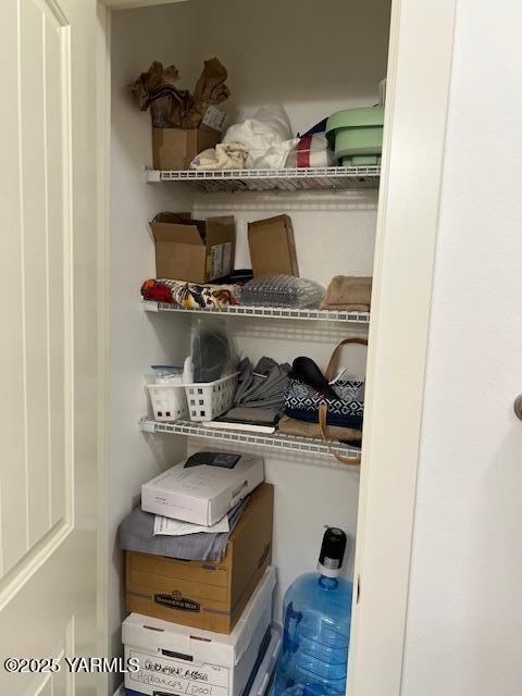 522 Adobe Way, Selah, WA 98942 - view of closet