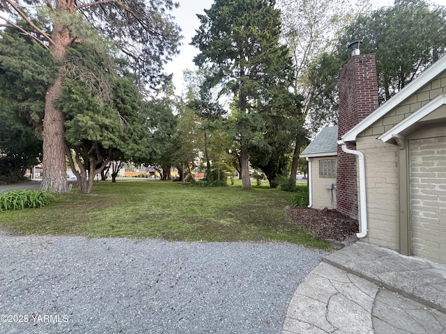 3803 Tieton Dr, Yakima, WA 98902 - view of green lawn