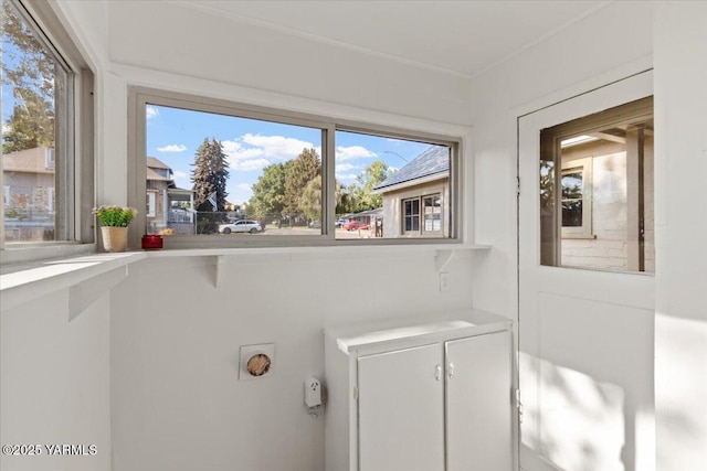 3803 Tieton Dr, Yakima, WA 98902 - detailed view of crown molding