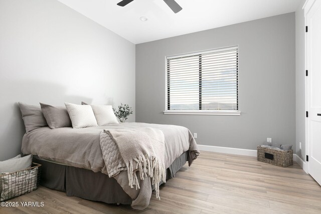 7902 Poplar View Way, Yakima, WA 98908 - bedroom featuring light wood-type flooring, baseboards, and ceiling fan
