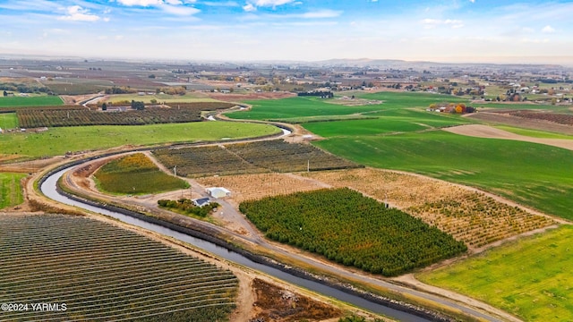 961 Lucy Ln, Zillah, WA 98953 - aerial view featuring a rural view and a water view