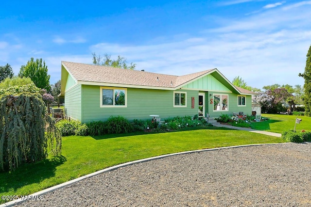 2810 S 79th Ave, Yakima, WA 98903 - single story home with board and batten siding and a front lawn