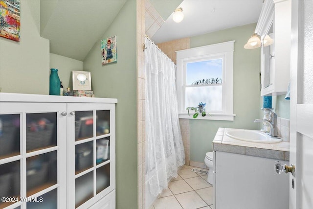 31 Gilbert Rd, Zillah, WA 98953 - bathroom with vanity, tile patterned flooring, and a shower with curtain