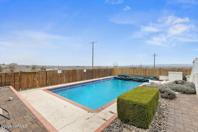 31 Gilbert Rd, Zillah, WA 98953 - view of pool featuring a fenced backyard and a patio