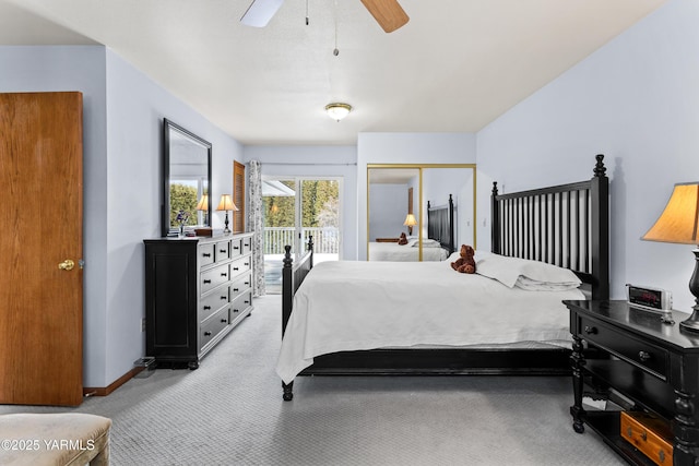 bedroom featuring light carpet, a ceiling fan, baseboards, access to exterior, and a closet