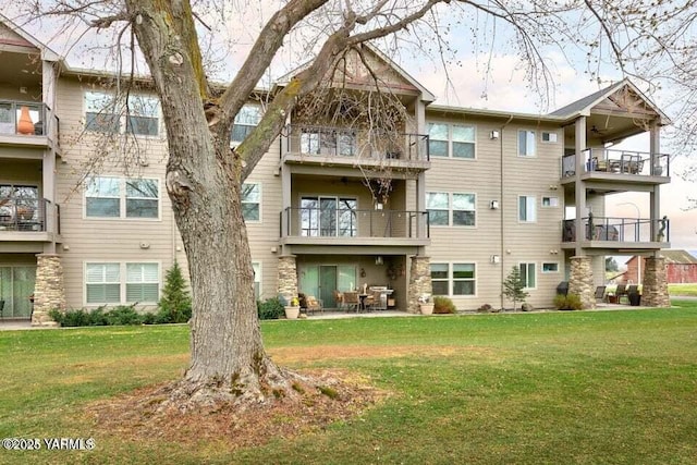 8905 Occidental Rd Unit 202A, Yakima, WA 98903 - view of apartment building / complex