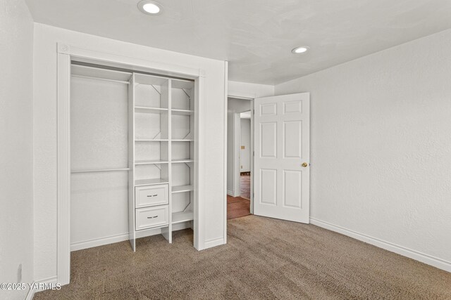 5252 US Highway 12, Yakima, WA 98908 - unfurnished bedroom with carpet flooring and recessed lighting