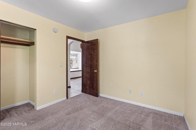 5304 Maui Pl, Yakima, WA 98908 - unfurnished bedroom featuring carpet flooring and a closet