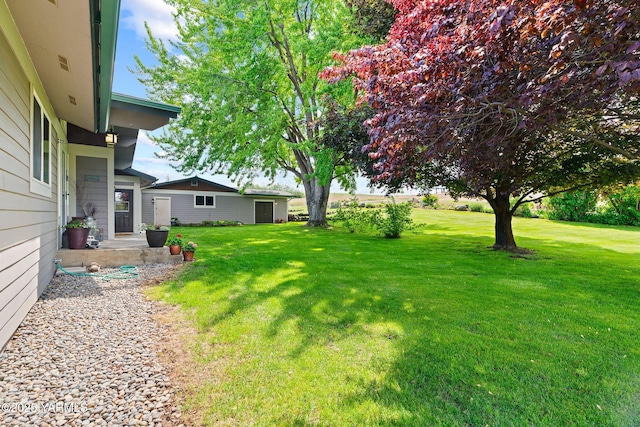 1312 Dazet Rd, Yakima, WA 98908 - view of green lawn