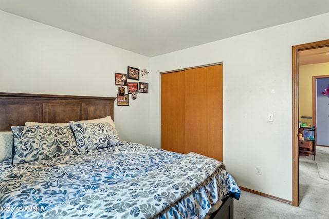 2705 Garrett St, Yakima, WA 98902 - bedroom featuring baseboards and light colored carpet