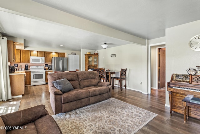5502 Bristol Way, Yakima, WA 98908 - living area with dark wood-type flooring and baseboards