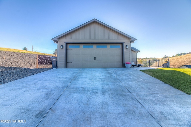 310 S 12th St, Selah, WA 98942 - view of detached garage