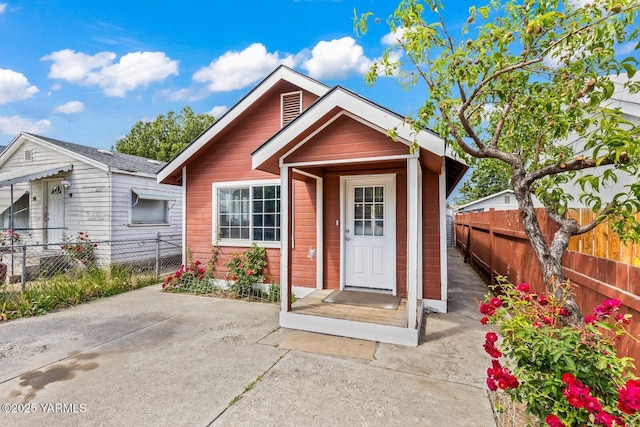 1161/2 E B St, Wapato, WA 98951 - photo 1