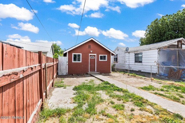 1161/2 E B St, Wapato, WA 98951 - photo 17