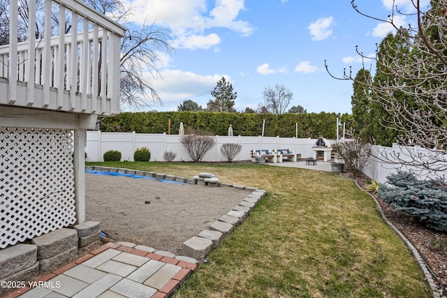 4704 W Prasch Ave, Yakima, WA 98908 - view of yard featuring a fenced backyard and a patio
