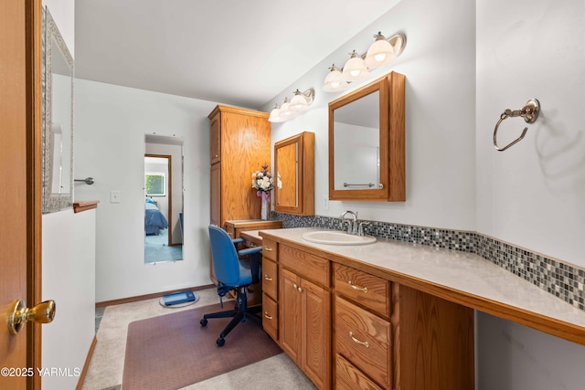 516 N Elm St, Toppenish, WA 98948 - bathroom with vanity and ensuite bath