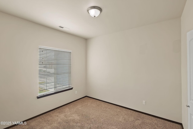 5901 Coolidge Rd, Yakima, WA 98903 - unfurnished room with carpet flooring and baseboards