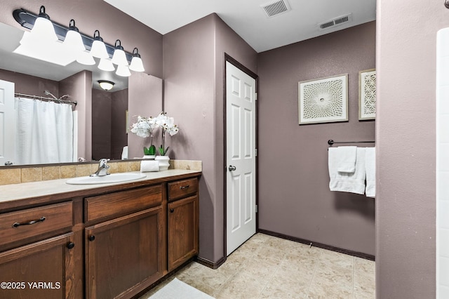 5807 W Whatcom Ave, Yakima, WA 98903 - full bath featuring vanity and a shower with curtain