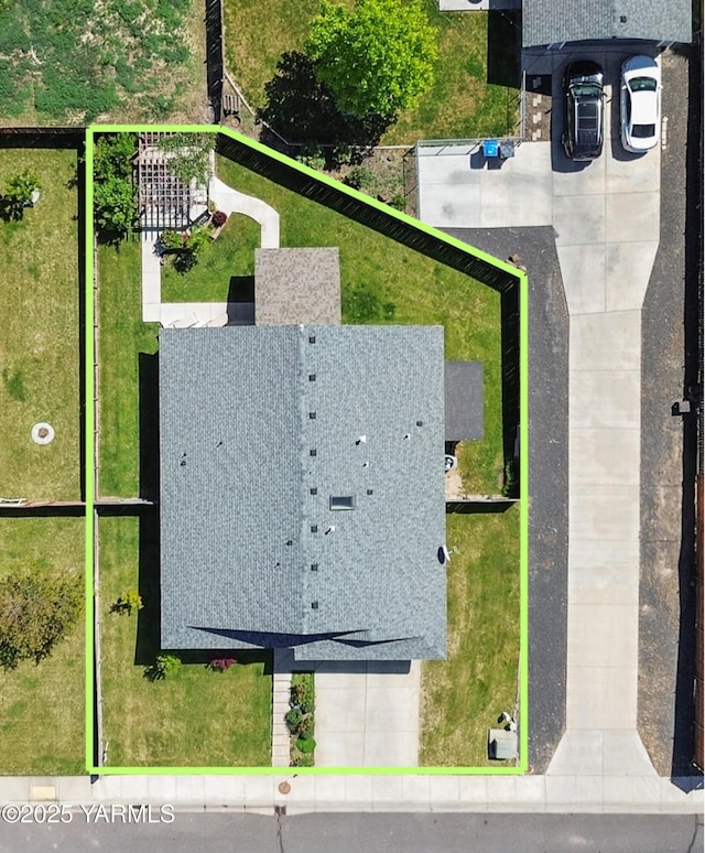 aerial overview of property's location featuring property boundaries highlighted