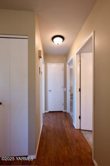 215 N 56th Ave Unit 42, Yakima, WA 98908 - hall featuring wood finished floors and baseboards