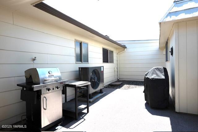 215 N 56th Ave Unit 42, Yakima, WA 98908 - view of patio / terrace with grilling area
