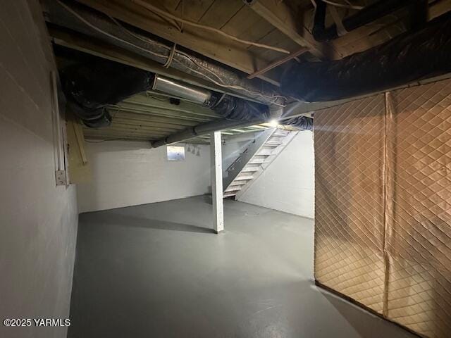 1115 S 20th Ave `, Unit Yakima, WA 98902 - unfinished basement with stairway