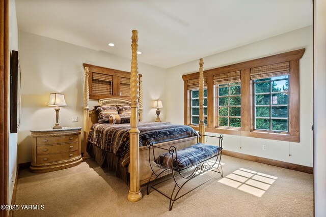 bedroom featuring carpet floors, recessed lighting, and baseboards