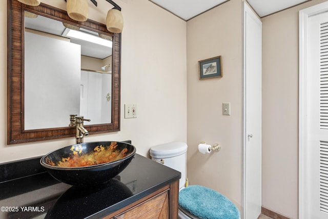4405 Summitview Ave, Yakima, WA 98908 - bathroom featuring toilet and vanity