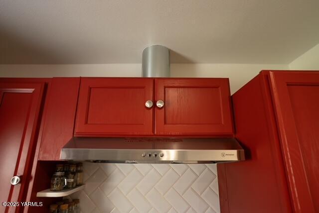 1319 S 15th Ave, Yakima, WA 98902 - kitchen view of ventilation hood and tasteful backsplash