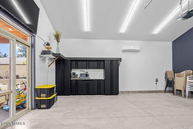 1319 S 15th Ave, Yakima, WA 98902 - interior space with a wall mounted AC