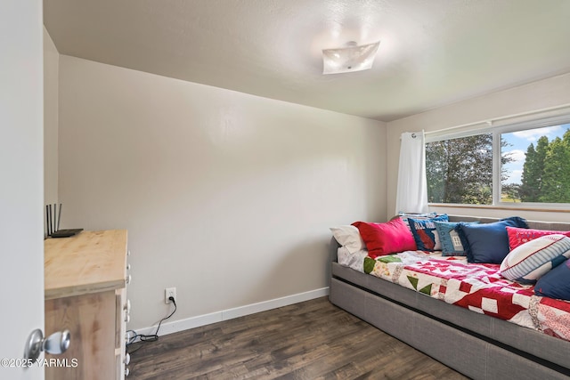 1531 Old Stage Way, Yakima, WA 98908 - bedroom featuring dark wood-style flooring and baseboards