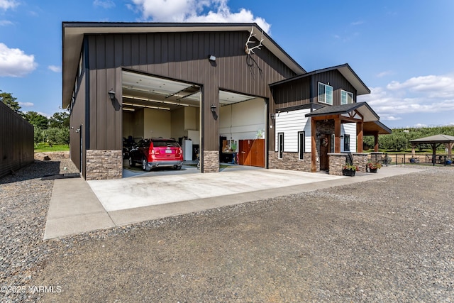 1355 Cook Rd, Yakima, WA 98908 - view of front of house with stone siding and a gazebo