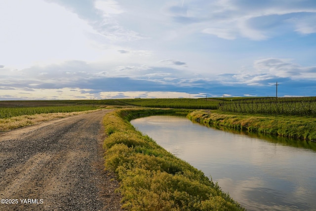 370 Macy Rd, Zillah, WA 98953