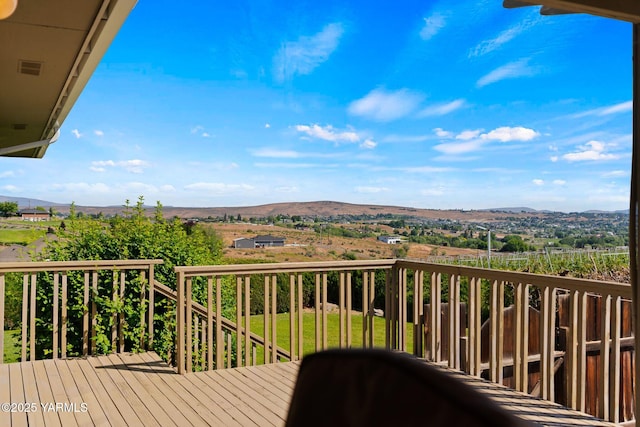 10800 Zier Rd, Yakima, WA 98908 - wooden terrace featuring a mountain view
