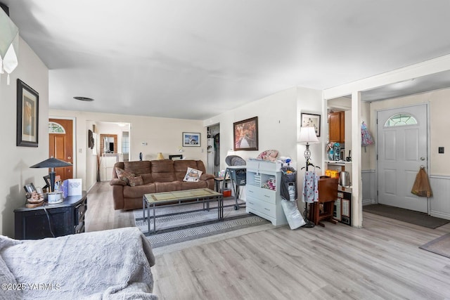 101 N 56th Ave, Yakima, WA 98908 - living room with light wood-type flooring