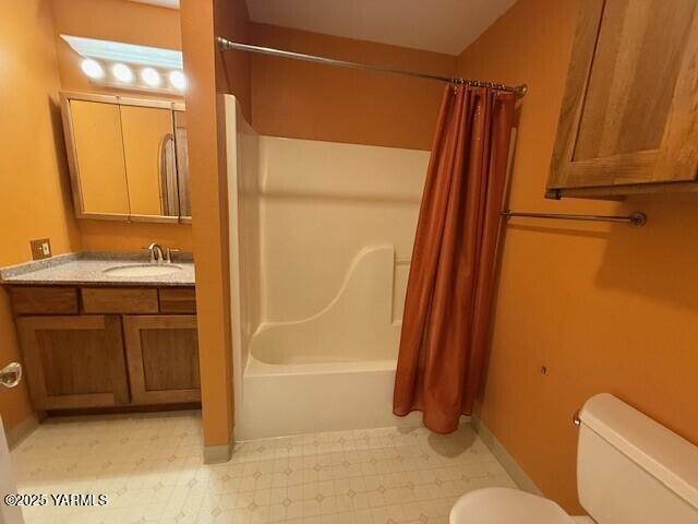 9 W Court St, Union Gap, WA 98903 - full bathroom with shower / bathtub combination with curtain, vanity, and tile patterned floors