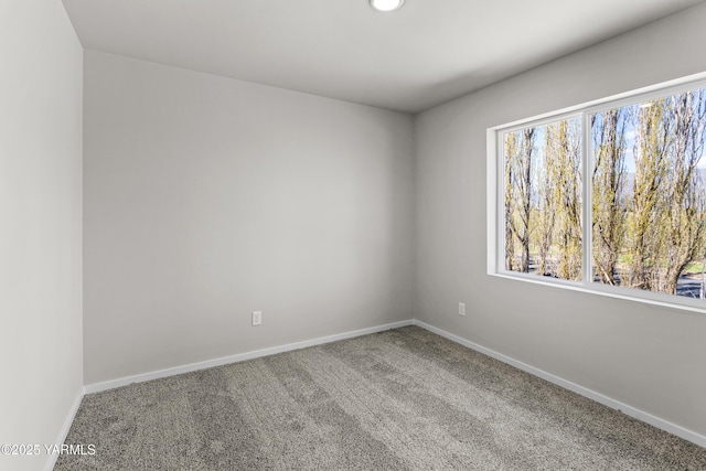 518 Chinook Winds Ln Lot 10, Tieton, WA 98947 - carpeted empty room featuring baseboards and recessed lighting