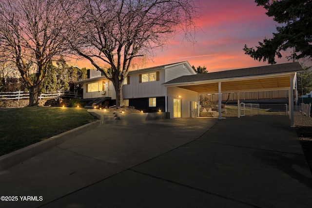 211 N 65th Pl, Yakima, WA 98908 - tri-level home featuring driveway
