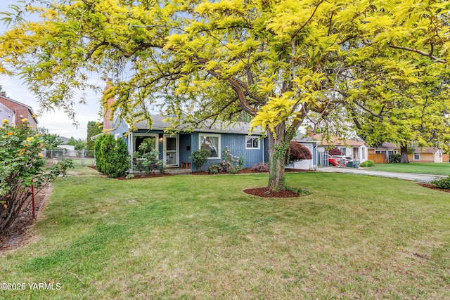 316 N 26th Ave, Yakima, WA 98902 - view of front of home with driveway