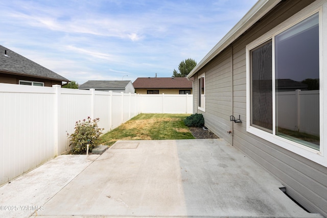 view of patio featuring a fenced backyard